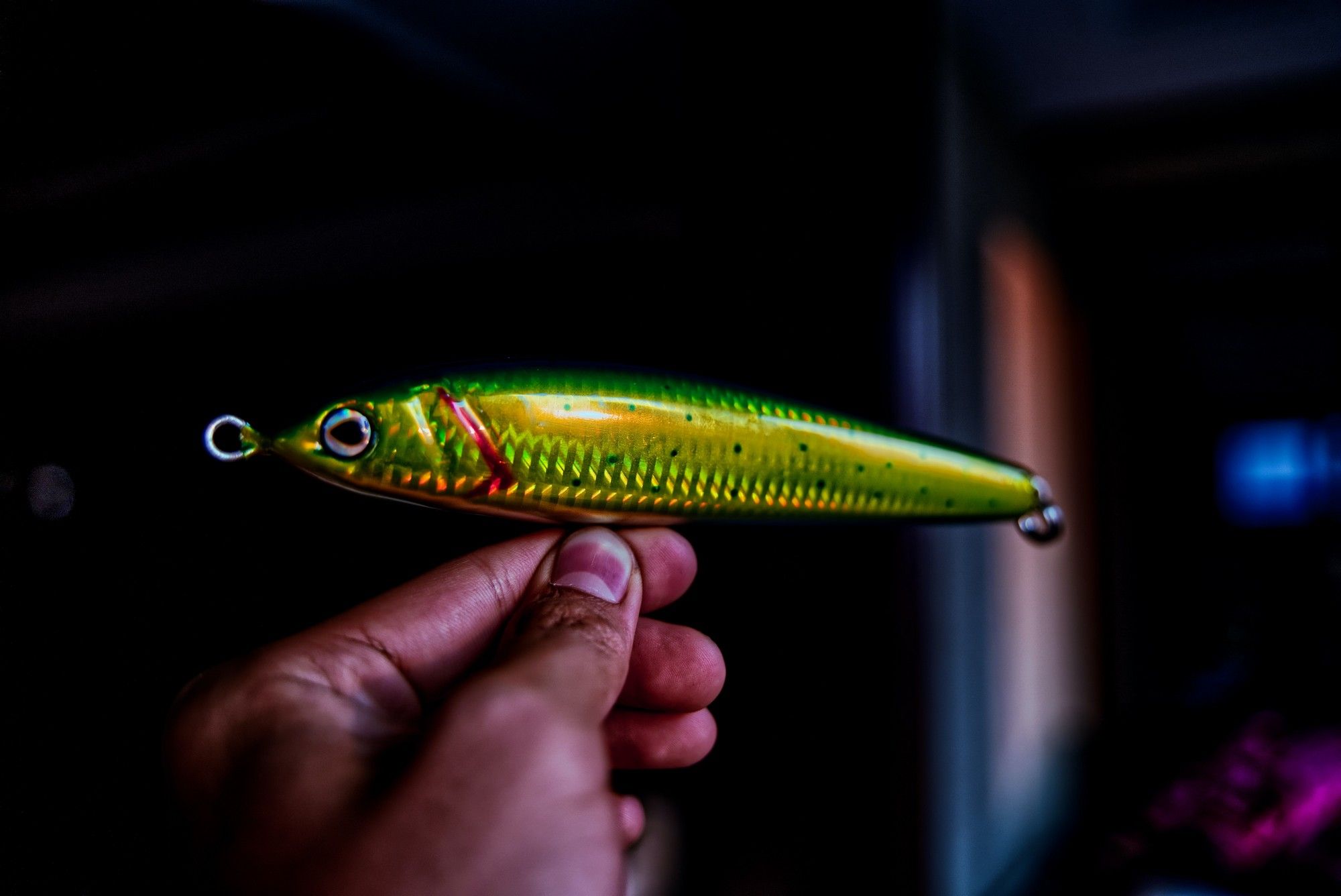How to Do Twitching Weightless Swimbaits for Winter Bass Fishing ...