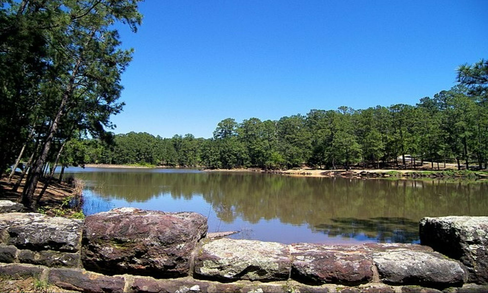 Bastrop, LA Fishing: Local Community Spirit