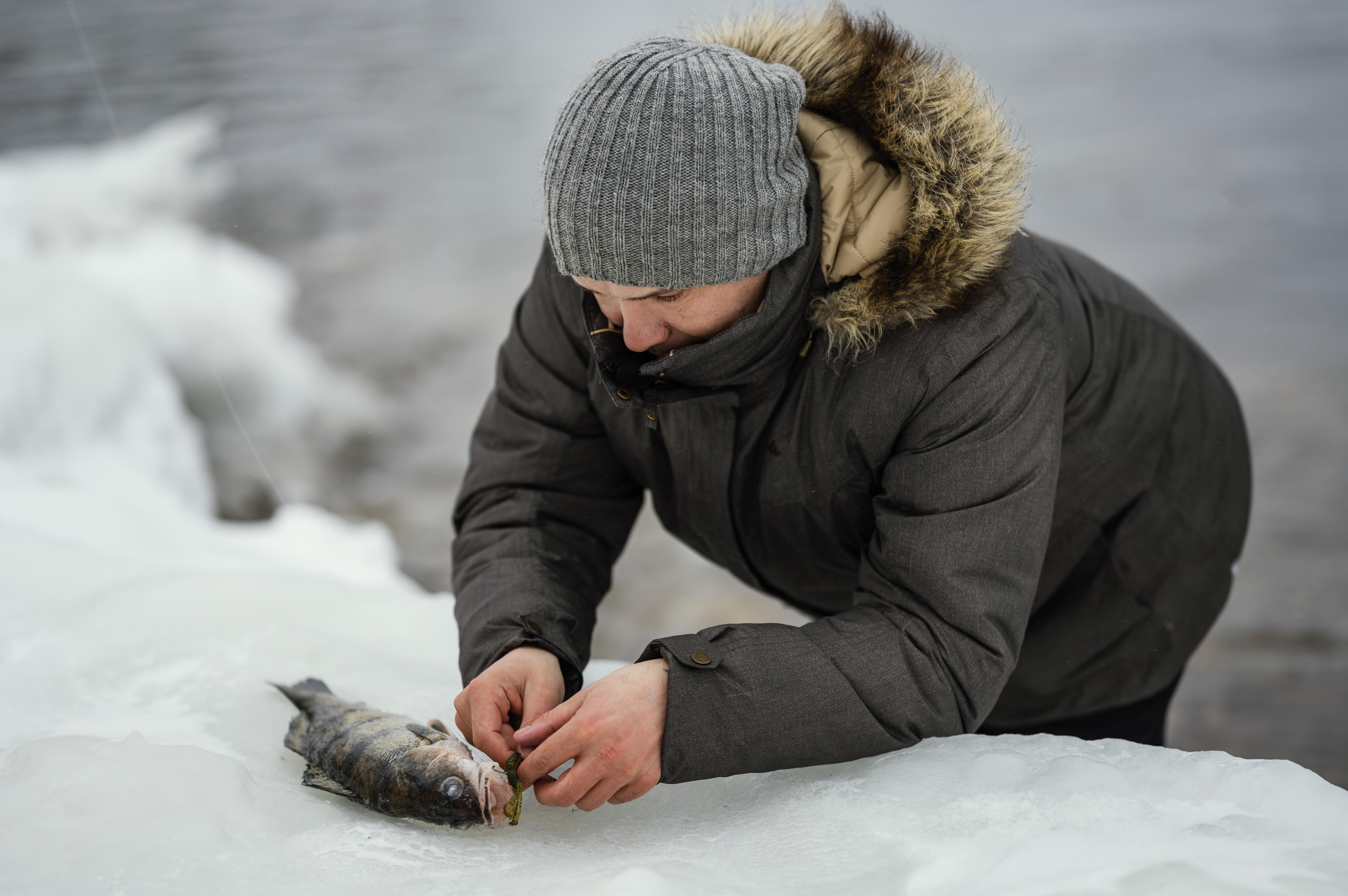 Ice Fishing Trips: Why Guided Experiences Are Safer & More Productive